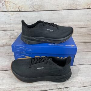 Brooks Revel 8 Womens Sz 9.5B Running Shoes All Black